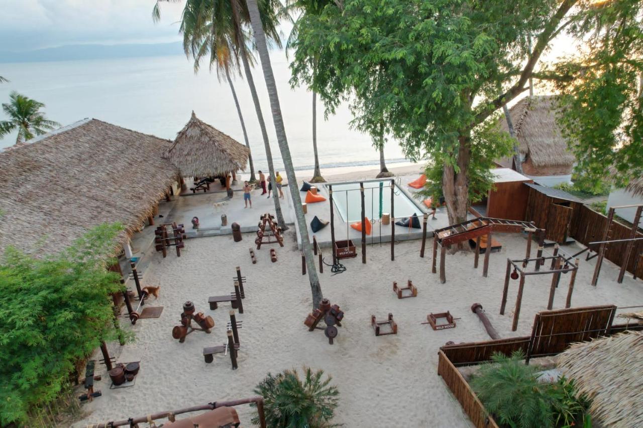 Wild Wood X Hansa Beach Fitness Resort 通萨拉 外观 照片