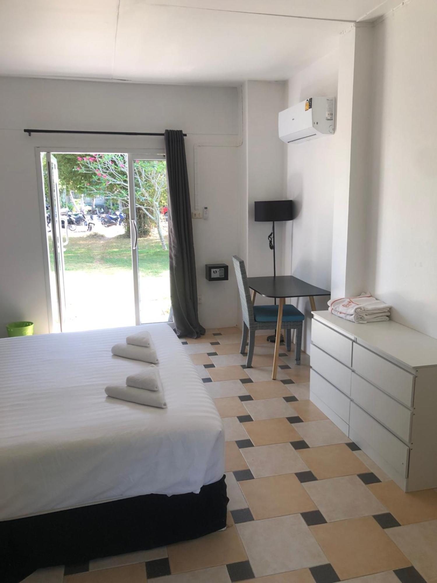 Wild Wood X Hansa Beach Fitness Resort 通萨拉 外观 照片