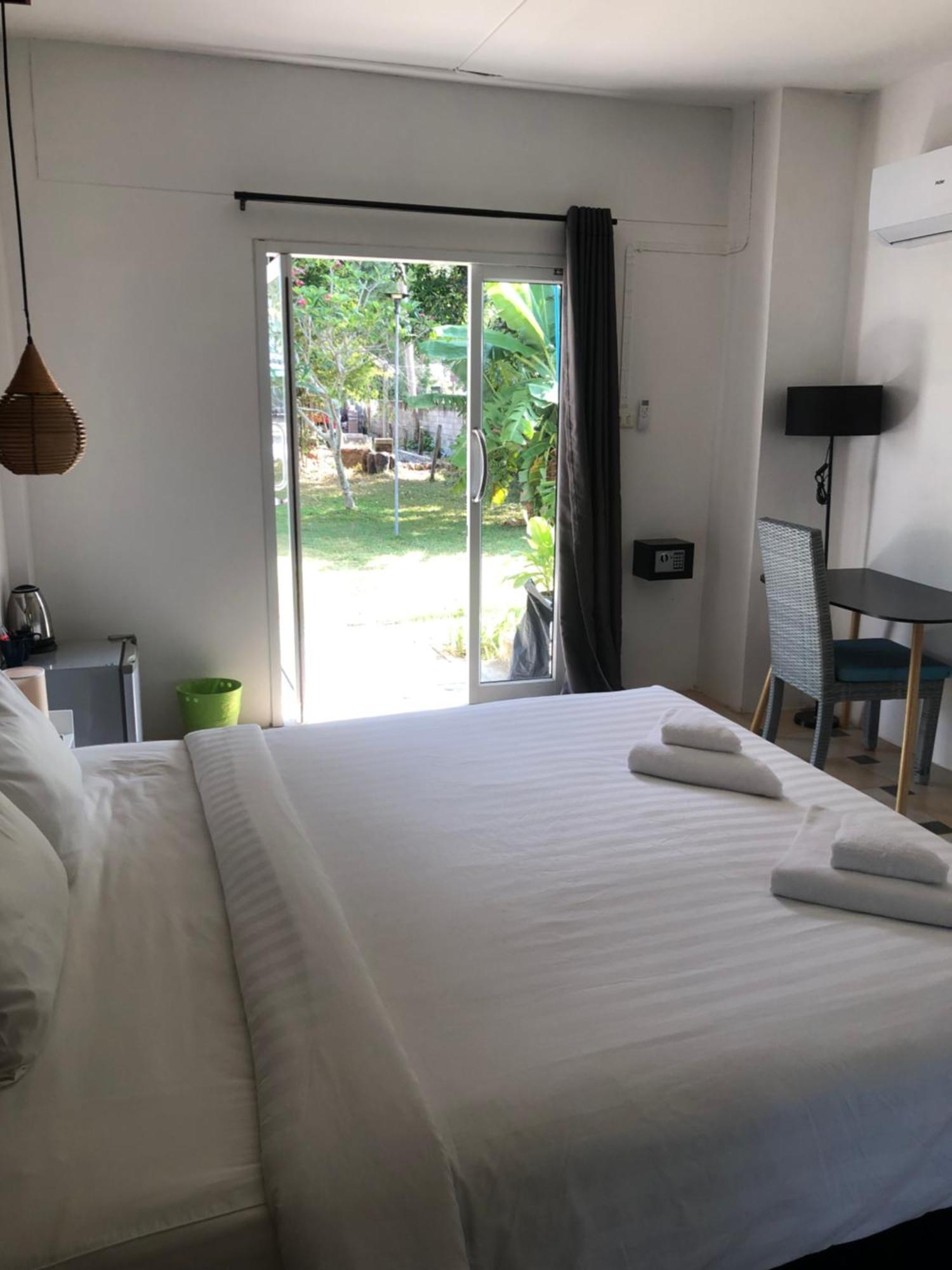 Wild Wood X Hansa Beach Fitness Resort 通萨拉 外观 照片